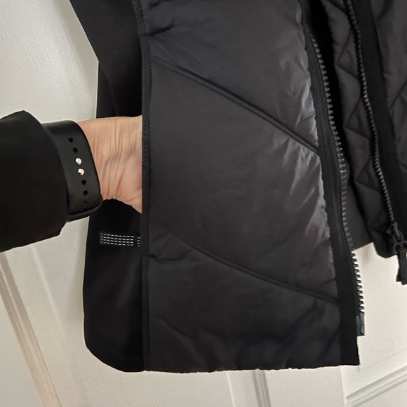 Athleta Rock Ridge Primaloft Vest - Picture 9 of 15